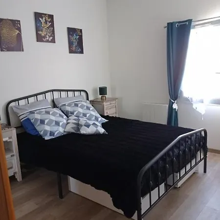 Charmante Maison Bord De Avec Piscine Et Tennis 5-p بيت للعطل سانت فنسنت سور جارد