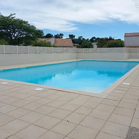 بيت للعطل Charmante Maison Bord De Avec Piscine Et Tennis 5-p *