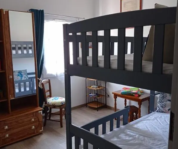 Charmante Maison Bord De Avec Piscine Et Tennis 5-p